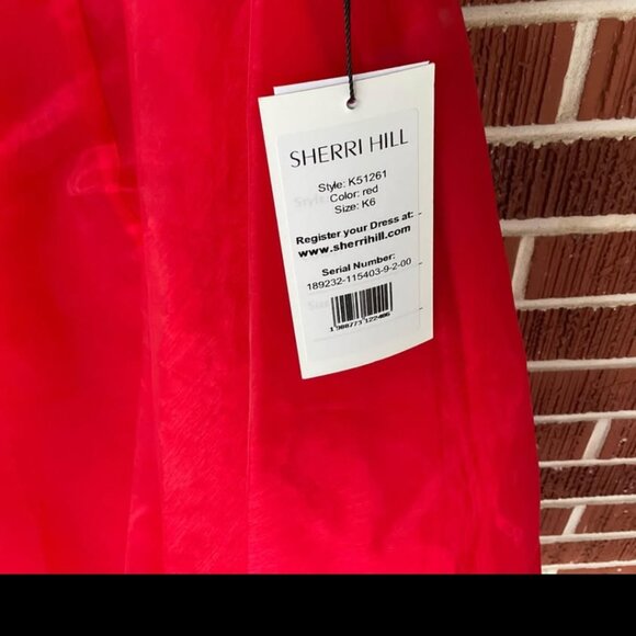 Sherri Hill red pageant dress little girl size 6, new with tags - Picture 5 of 8
